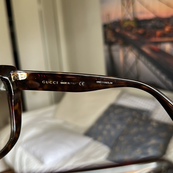 Gucci sunglasses - Picture 3 of 4